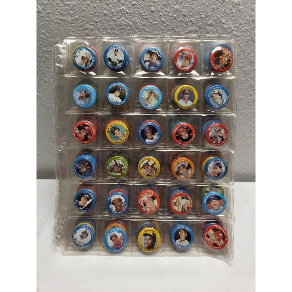 1984 Fun Foods Baseball Buttons Complete 133 (+2 extra) Button Pin Set